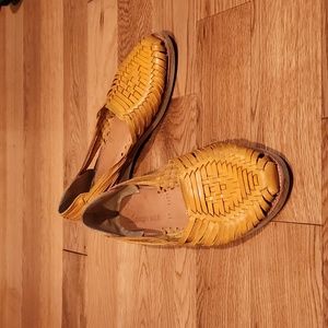 Mexican Sole huaraches, yellow size 10